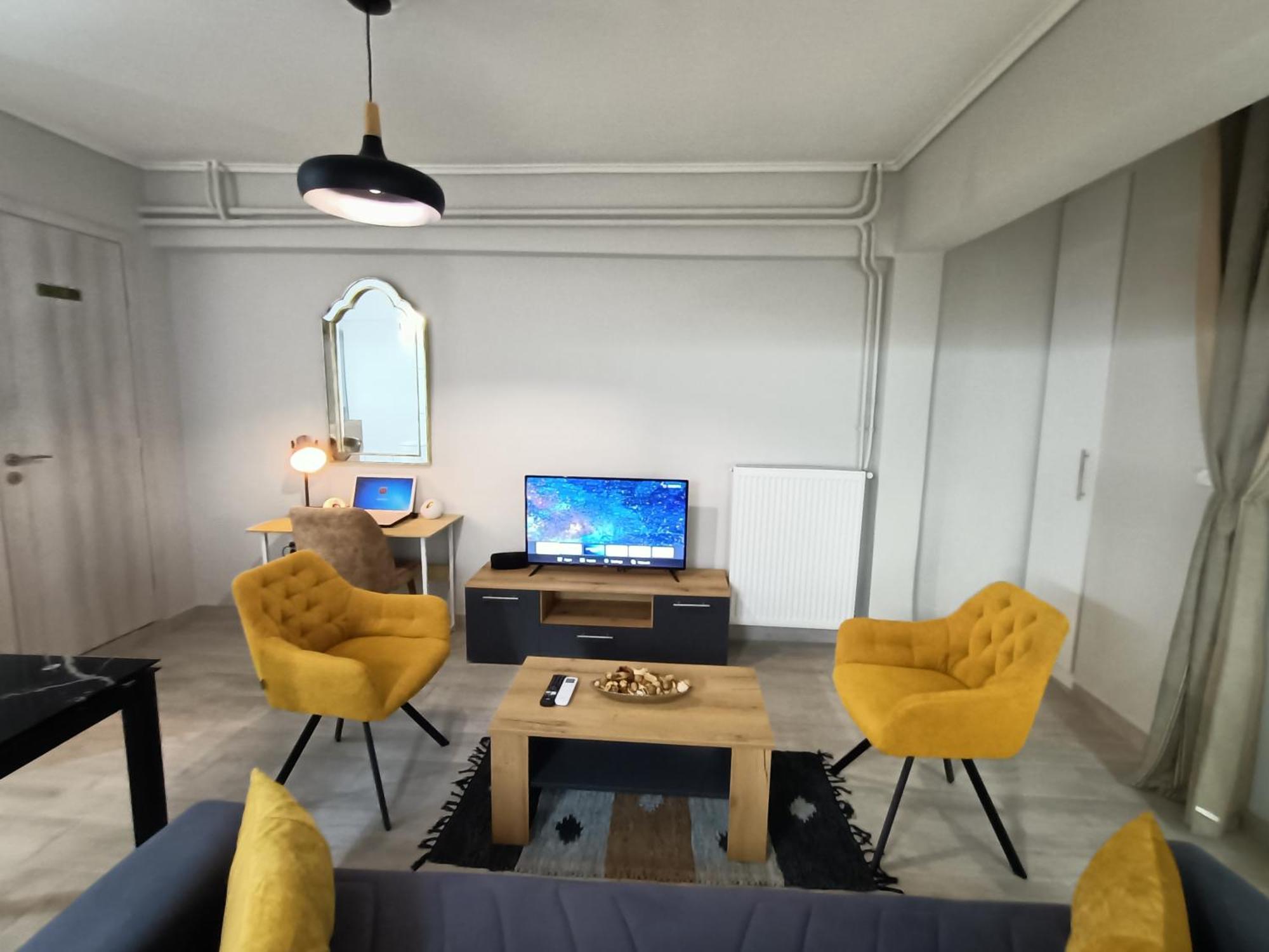 Urban Nest Apartment *